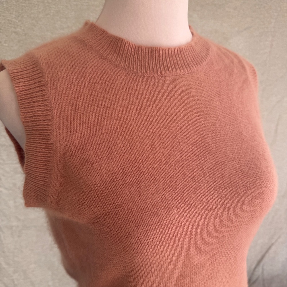 Tailor‎ B Moss Pink Angora Lambswool Blend Knit Sweater Vest Sleeveless Small